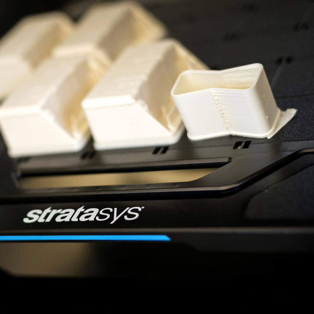 Stratsys F120 outperforms desktop 3d printers